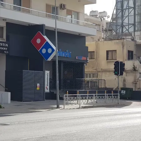 Lägenhet The Xclusive Larnaca